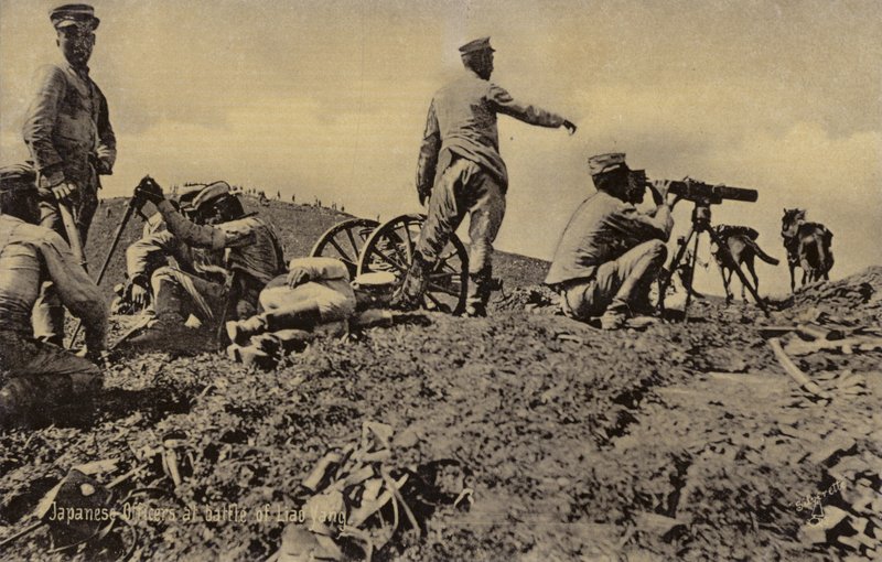 Ufficiali giapponesi alla Battaglia di Liaoyang da Japanese Photographer