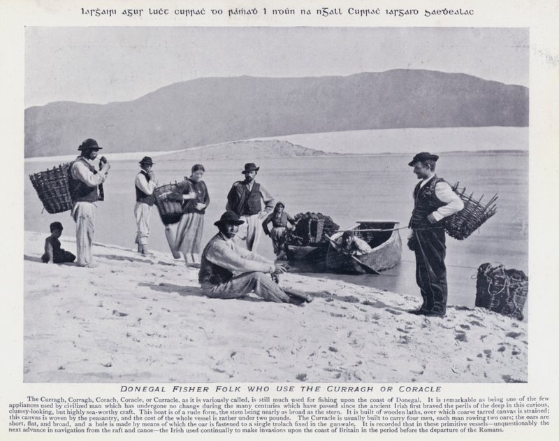 Pescatori di Donegal che usano il Curragh o Coracle da Karl Karlovich Piratsky