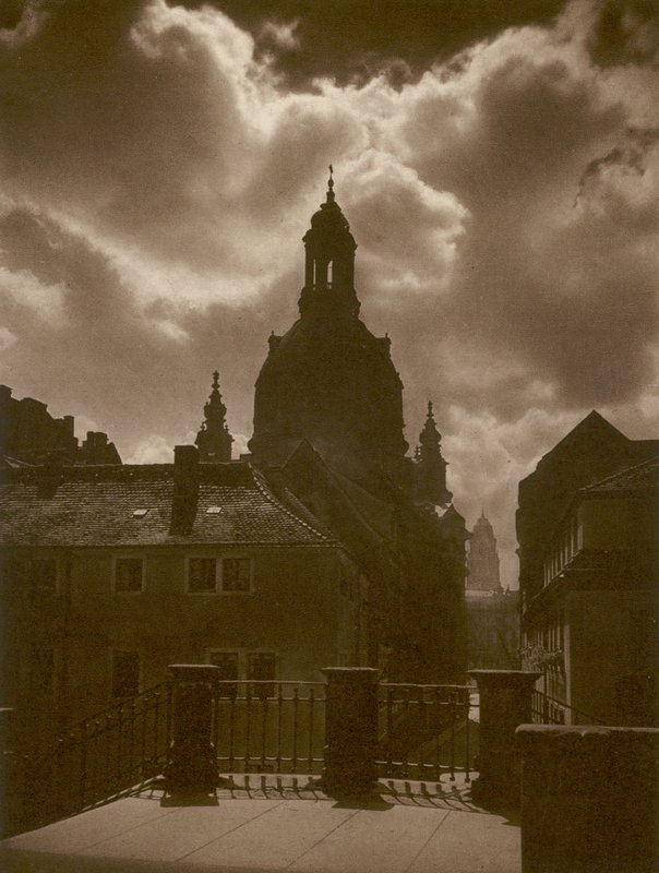 Dresda, Frauenkirche (foto in b/n) da Kurt Hielscher