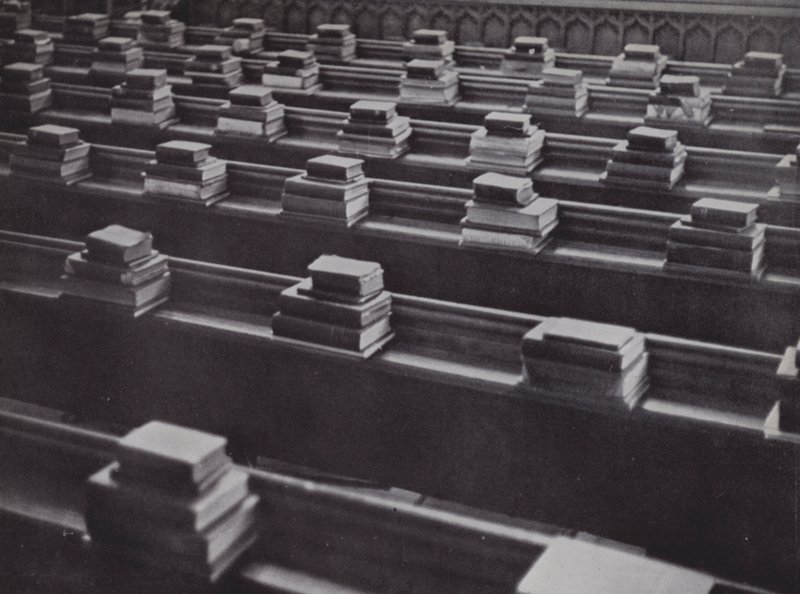 Libri nella Cappella, Eton da Laszlo Moholy Nagy