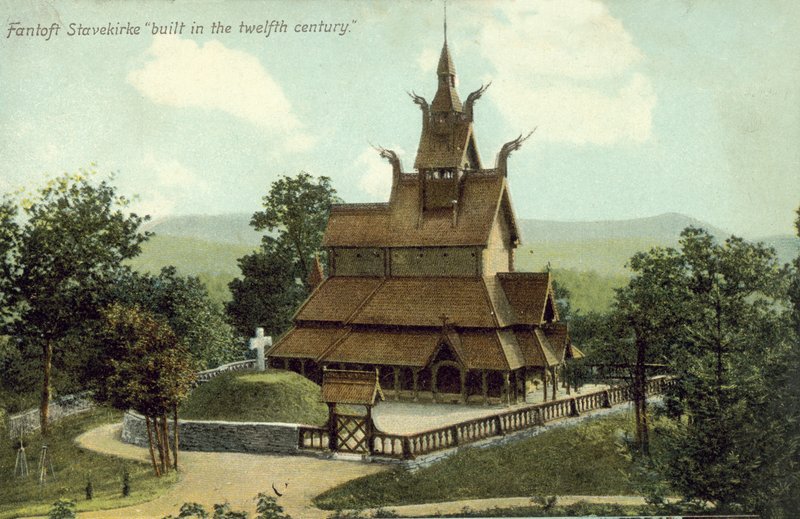 Fantoft Stavekirke, costruita nel XII secolo da Norwegian Photographer