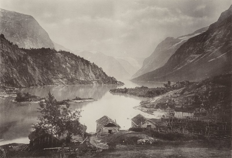 Vista del Lago Loen, Nordfjord da Norwegian Photographer