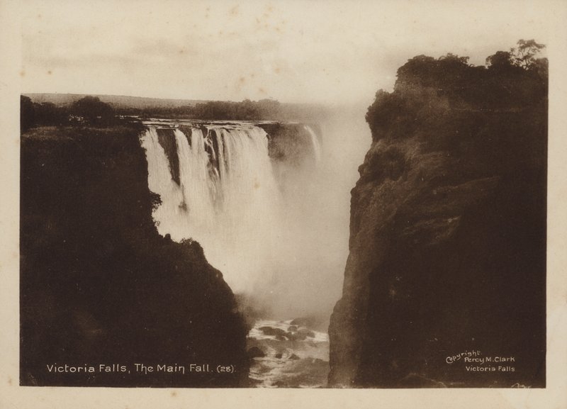 Cascate Vittoria, La Caduta Principale (foto b/n) da Percy M. Clark