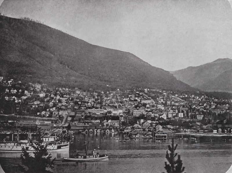 Nelson, dal fiume Kootenay da Photographer Canadian