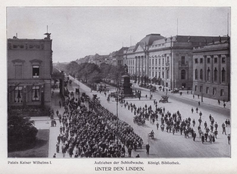 Berlino: Unter den Linden da Photographer German