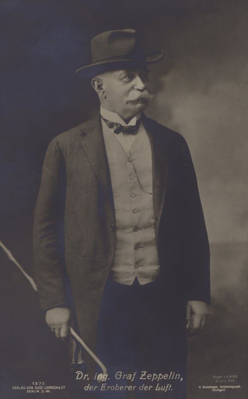 Graf Ferdinand von Zeppelin, progettista e costruttore di dirigibili tedeschi da Photographer German
