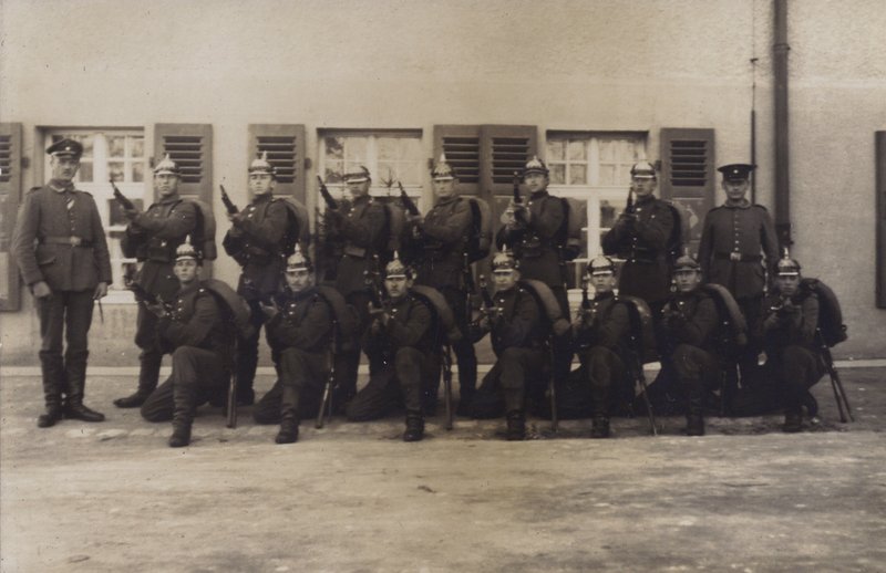 Gruppo di soldati di fanteria dell