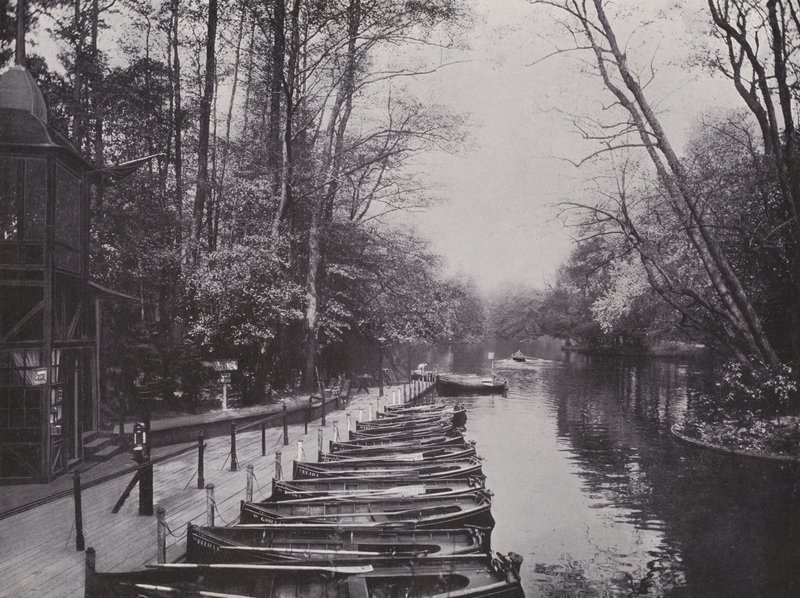 Nel Tiergarten, stazione delle barche al Neuer See da Photographer German
