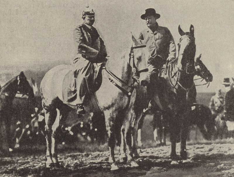 Il Kaiser Guglielmo II di Germania e il Presidente degli Stati Uniti Theodore Roosevelt osservano l