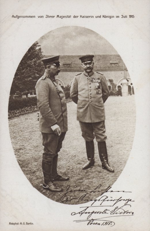 Kaiser Guglielmo II con il maresciallo di campo Paul von Hindenburg, comandante dell