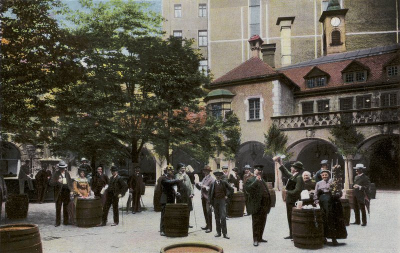 Monaco: Konigl Hofbrauhaus, Hof da Photographer German