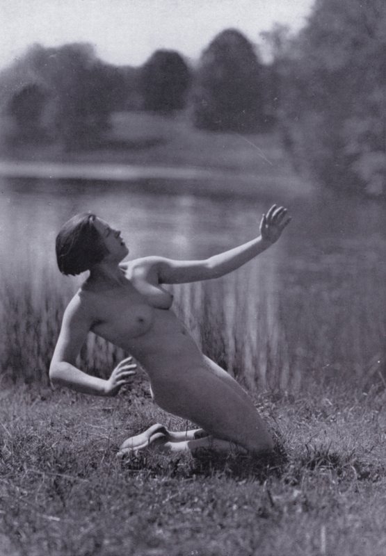 Il Corpo Bello, Cultura Fisica per Donne da Photographer German