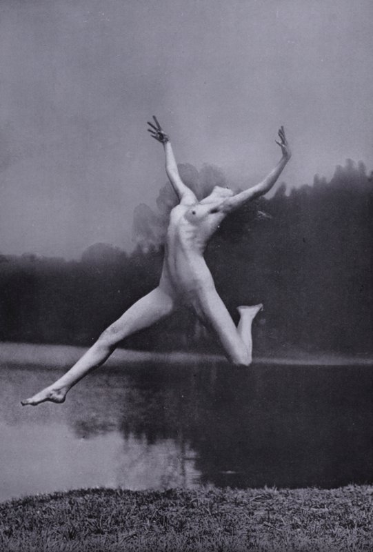 Il corpo bello, cultura fisica per donne (foto in bianco e nero) da Photographer German