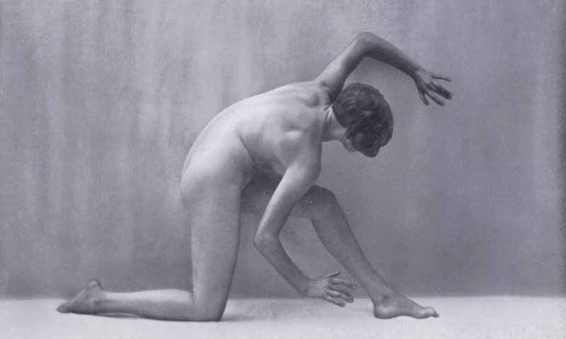 Il corpo bello, cultura fisica per donne (foto in bianco e nero) da Photographer German