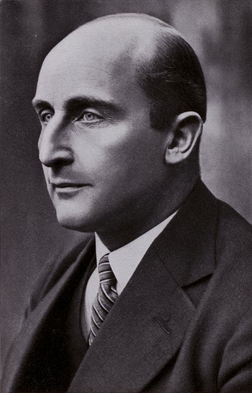 Werner March, architetto tedesco che progettò lo stadio costruito per i Giochi Olimpici del 1936 a Berlino, Germania (foto in b/n) da Photographer German