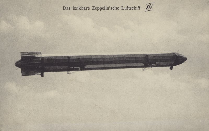 Zeppelin LZ III in volo da Photographer German