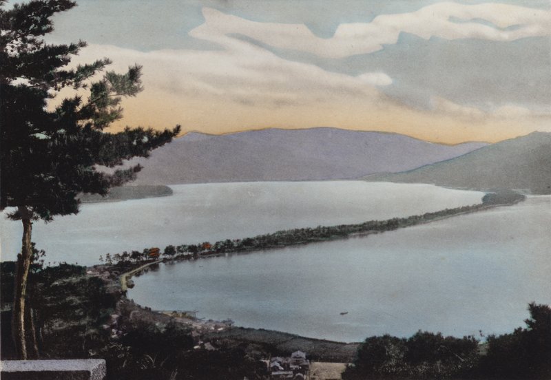 Giappone, c.1912: Amano-Hashidate uno dei tre scenari più noti del Giappone; Circa 80 miglia da Kyoto da Photographer Japanese
