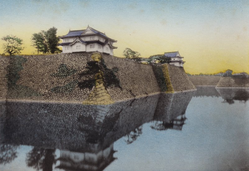 Il Castello di Osaka costruito nel 1583 da Hideyoshi da Photographer Japanese