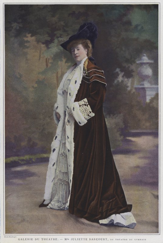 Juliette Darcourt, attrice francese (foto colorata) da Reutlinger Studio
