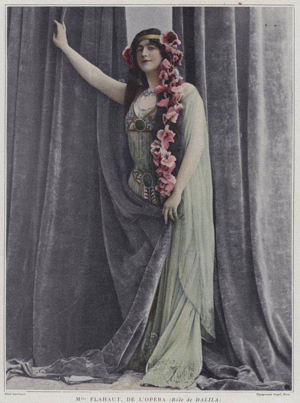 Marianne Flahaut nel ruolo di Dalila da Reutlinger Studio