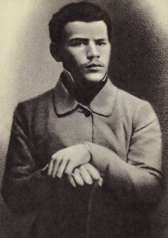 L N Tolstoi, Mosca, 1851 da Russian Photographer