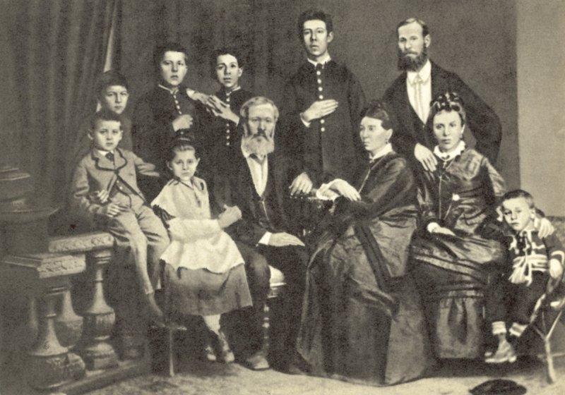 Anton Chekhov e la sua famiglia, Taganrog, Russia da Russian Photographer
