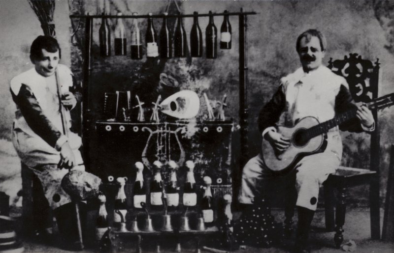 Ivan Radunsky e Felix Kortezi, duo di clown circensi russi noti come Bim-Bom da Russian Photographer