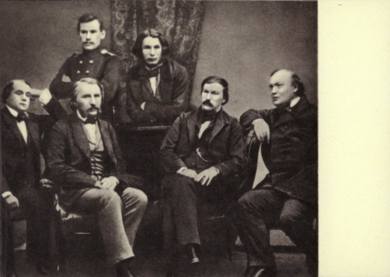 L N Tolstoi con scrittori-collaboratori della rivista "Sovremennik", Pietroburgo da Russian Photographer