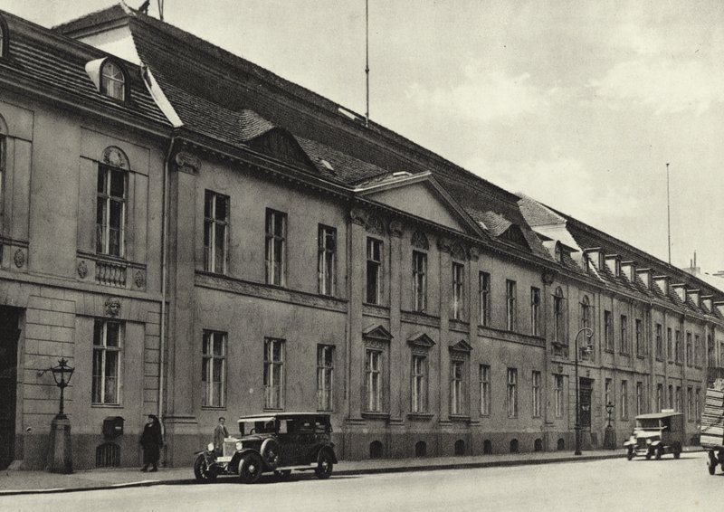 Berlino: Ministero degli Esteri da Sasha Stone