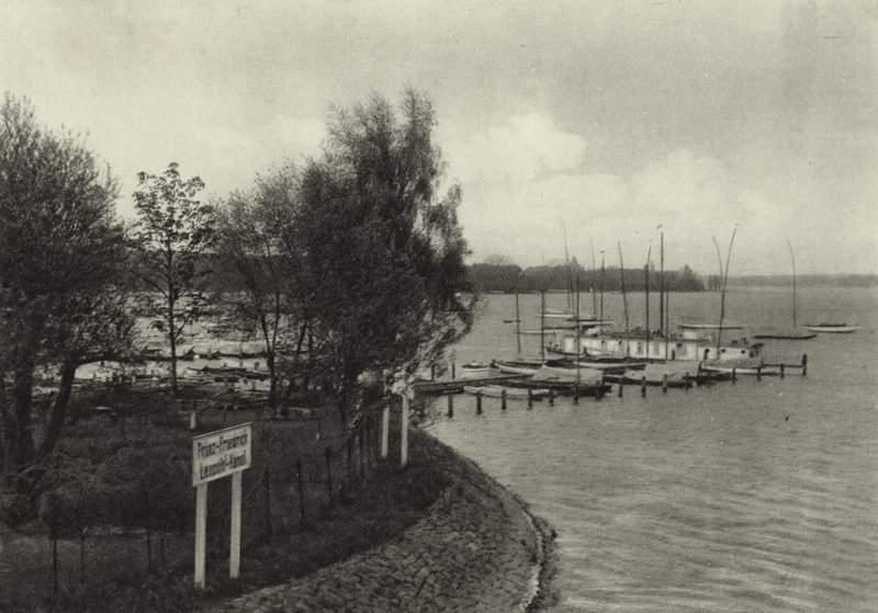 Wannsee da Sasha Stone