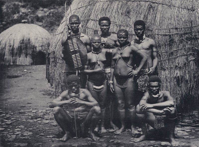 Il nativo a casa (foto in bianco e nero) da South African Photographer