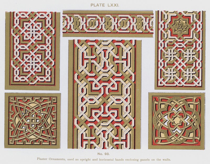 Ornamenti in gesso, usati come bande verticali e orizzontali che racchiudono pannelli sulle pareti da Spanish School