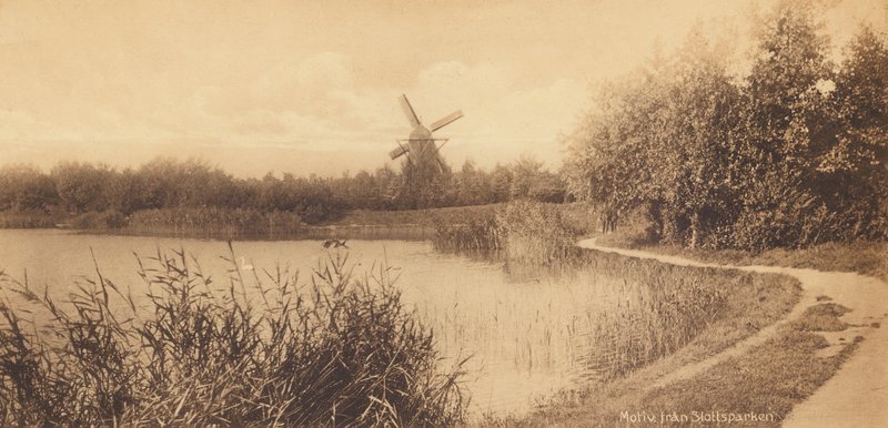 Malmo: motivo da Slottsparken (foto b/n) da Swedish Photographer