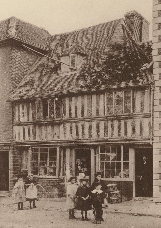 A Tenterden, Kent (foto in b/n) da William Galsworthy Davie