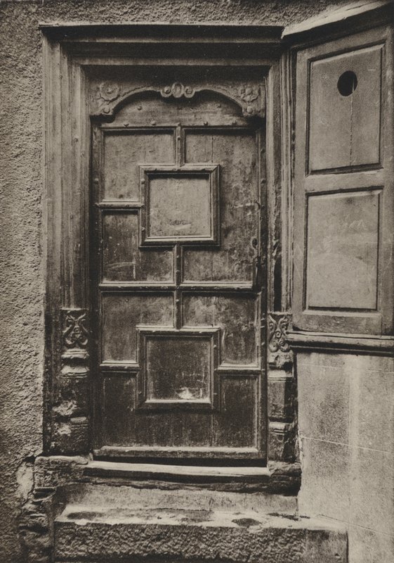 Portale, Looe Street, Plymouth (foto in bianco e nero) da William Galsworthy Davie