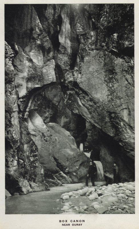 Canyon del Colorado: Box Canon, vicino a Ouray da William Henry Jackson