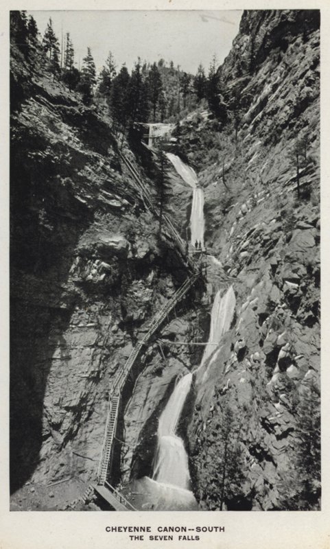 Canyon del Colorado: Cheyenne Canyon, Sud, Le Sette Cascate (foto in bianco e nero) da William Henry Jackson