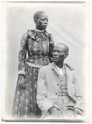 Khama e sua moglie, c.1910