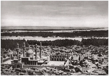 La Kadhimiya, la città santa vicino a Baghdad, da un aeroplano, Iraq, 1925