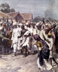 Il leader politico indiano e guida spirituale Mohandas Karamchand Gandhi (1869-1948) (Mahatma) iniziò il 12/03/1930 una marcia del sale per ottenere l
