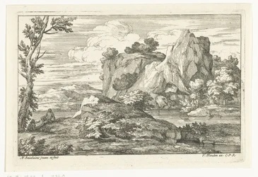Paesaggio con grande roccia presso un fiume