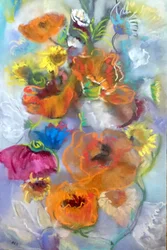 Papaveri dai colori vivaci e girasoli