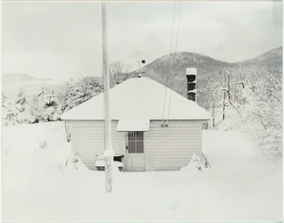Prima neve e la casetta