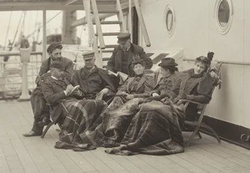 Sime Herrmann, i coniugi Mann, il dottor Brown, il signor McGibbon, la signorina Linthicum ed Emmy — A bordo della Bourgogne dal 5 al 14 maggio 1896