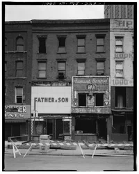 70-72 Monroe Avenue (Edificio Commerciale), Detroit, Michigan