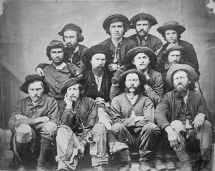 Membri dei Raiders di Morgan a Camp Douglas