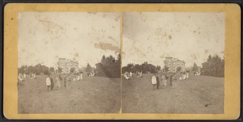 Facciata nord e prato, comunità di Oneida, Stato di New York, circa 1870