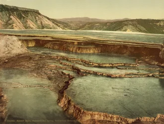 Summit Basin, Mammoth Hot Springs, Parco nazionale di Yellowstone, 1898 circa