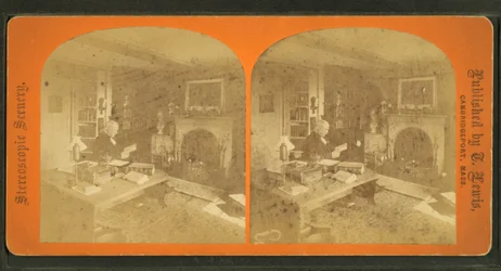 Vista di Amos Alcott nel suo studio