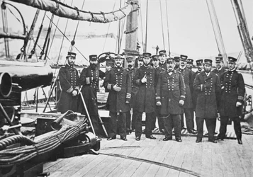 Il capitano John A. Winslow (1811-1973) con i suoi ufficiali a bordo della USS Kearsarge